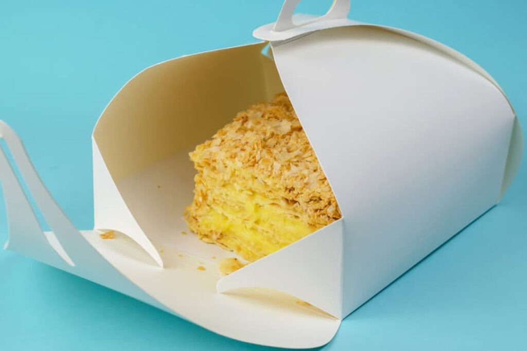 30 Packaged Snack Cakes Istock