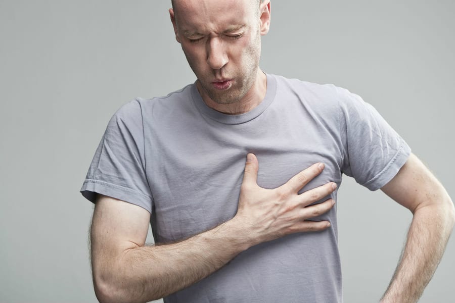 U Muzhchiny Bolit Grud